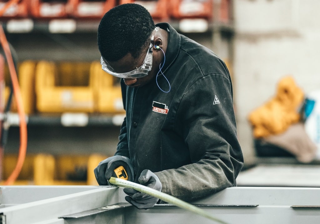 Sécuriser vos sites industriels avec des protections grillagées